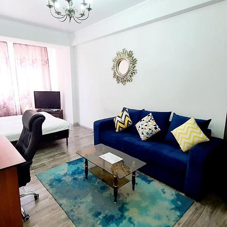 Flatrent Apartment Bishkek Ngoại thất bức ảnh